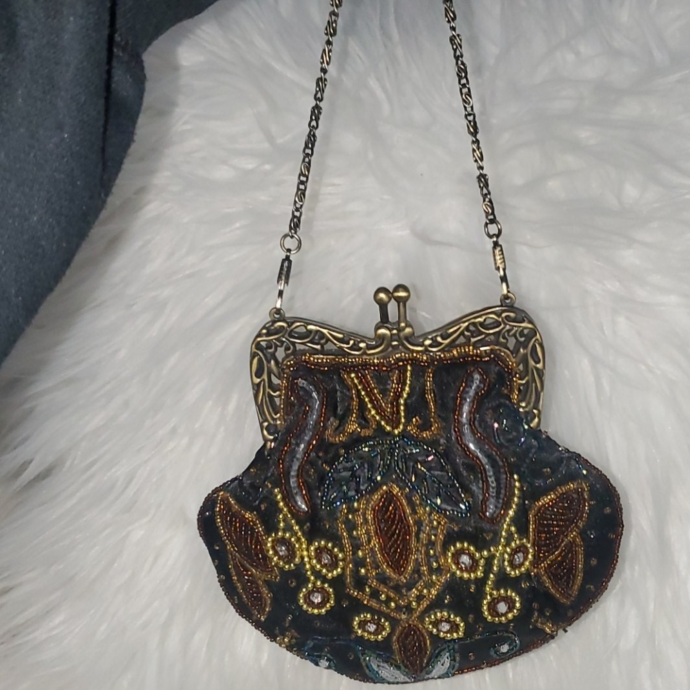 Vintage style beautiful purse